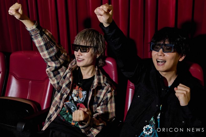 Daiki Yamashita & Nobuhiko Okamoto enjoying "My Hero Academia" x USJ (C) Kohei Horikoshi/Shueisha, My Hero Academia Production Committee