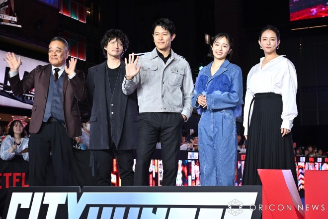 Attendees of the "City Hunter" Blue Carpet World Premiere Event (from left): Yūichi Satō, Masanobu Ando, Ryōhei Suzuki, Misato Morita, Fumino Kimura (C) ORICON NewS inc.