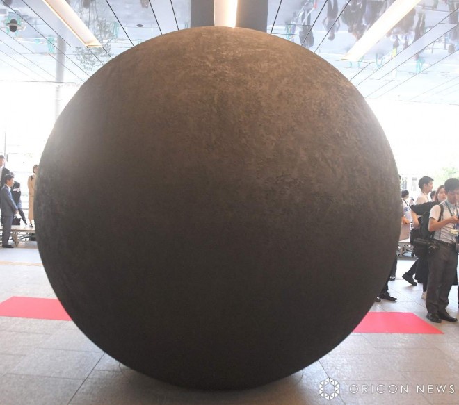 Back view of the public art piece by Hirohiko Araki