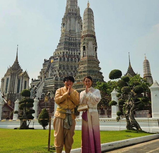 Pad Thai Saki working hard in Thailand