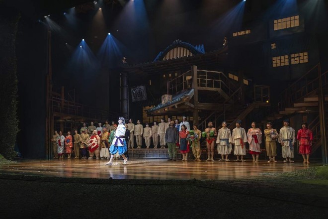 Final performance of "Spirited Away" in London (Chihiro played by Mone Kamishiraishi) curtain call photo (Photographer: Ellie Kurttz)