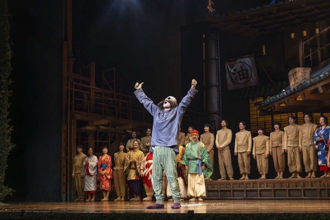 Final performance of "Spirited Away" in London (Chihiro played by Mone Kamishiraishi) curtain call photo (Photographer: Ellie Kurttz)