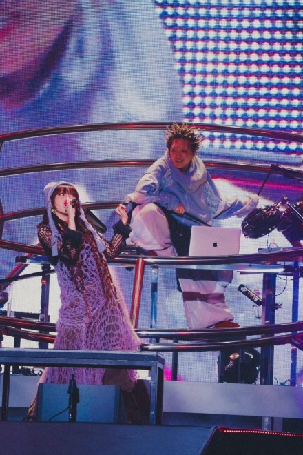 YOASOBI's First Dome Performance (© Photo by Kato Shumpei)