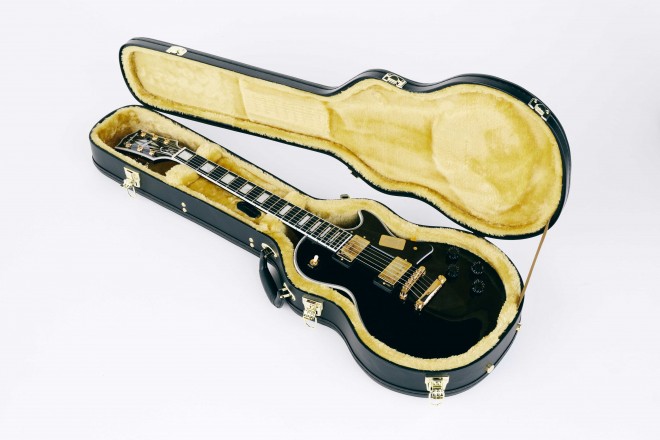 Epiphone Inspired by Gibson Custom Les Paul Custom “Bocchi Edition”