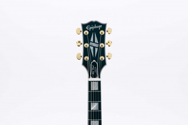 Epiphone Inspired by Gibson Custom Les Paul Custom “Bocchi Edition”