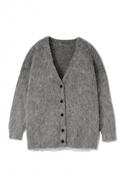 Hitsujibungaku, Shaun the Sheep, and ST unveil second triple collaboration winter collection, made-to-order.