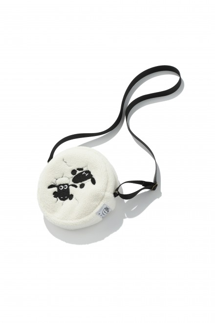 Hitsujibungaku, Shaun the Sheep, and ST unveil second triple collaboration winter collection, made-to-order.