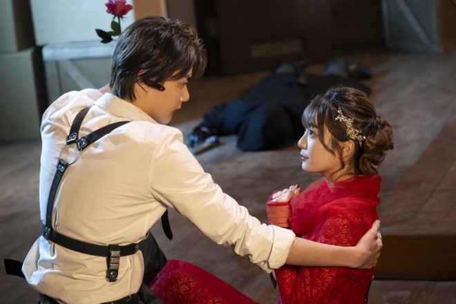 From Kamen Rider Zeztz Case 1