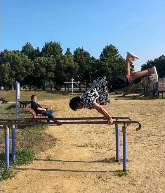 MASATO doing firefighter strength training (Instagram / @masato_antigravity)