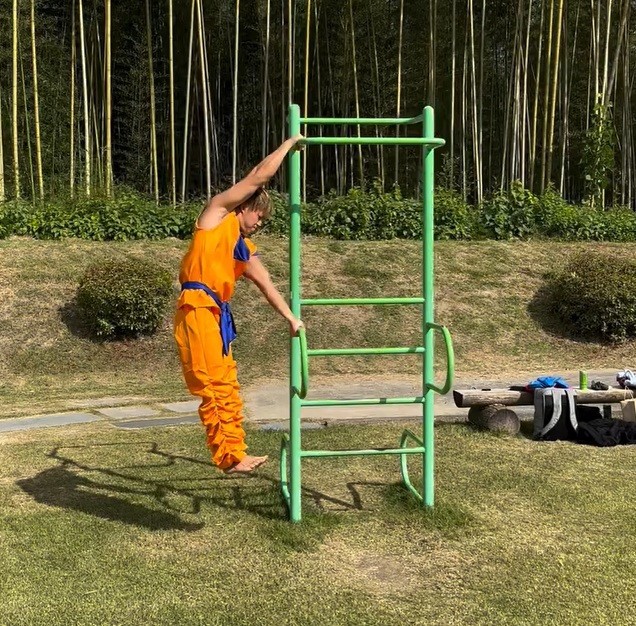 MASATO, inspired by Son Goku, masters "Buku-jutsu" (Instagram / @masato_antigravity)