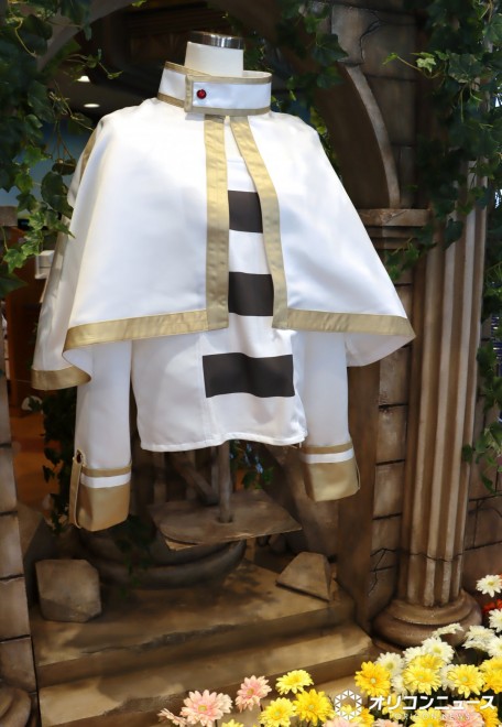 USJ xFrieren jacket recreating Frieren’s outfit