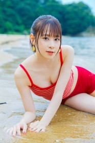 [Voice Actor] Kaori Maeda Ventures into Swimwear for the First Time in Her 2nd Photo Book 'Koi no Kaori,' Set for October Release
